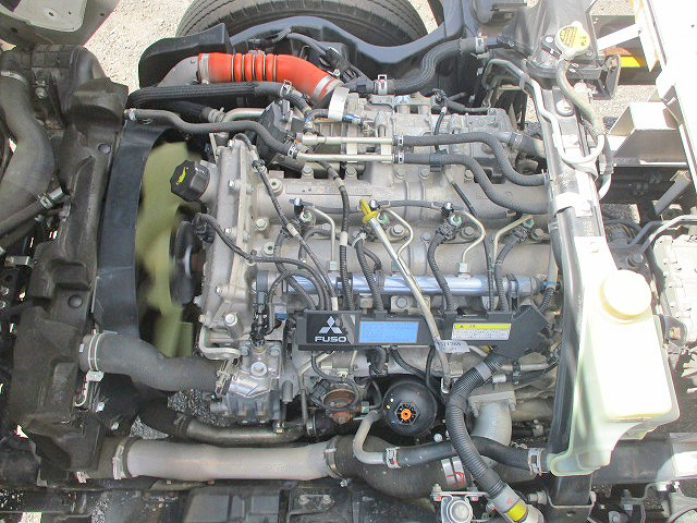 三菱ふそうキャンターアルミウイング小型（2t・3t）[写真20]