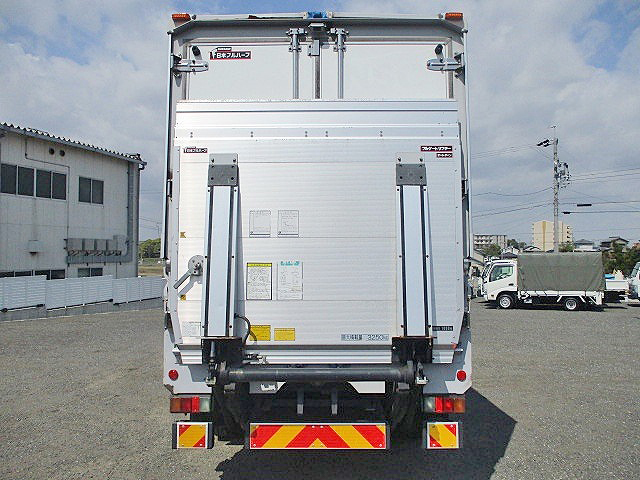 三菱ふそうキャンターアルミウイング小型（2t・3t）[写真08]