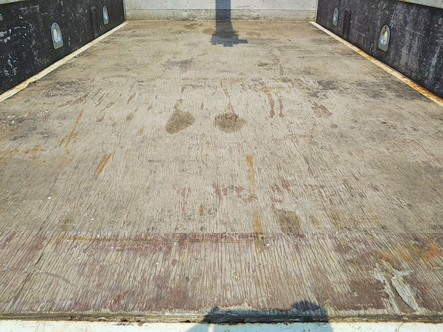 いすゞエルフクレーン3段小型（2t・3t）[写真11]