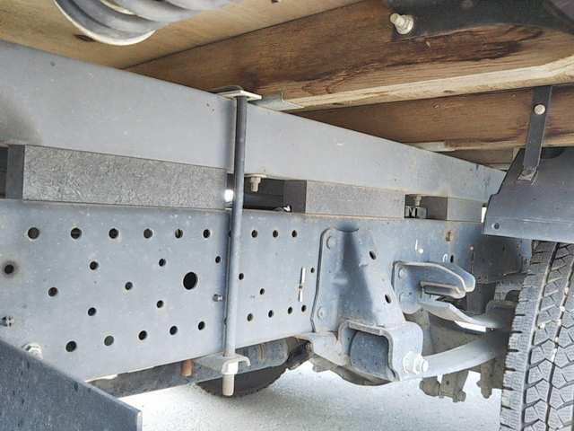 いすゞエルフクレーン3段小型（2t・3t）[写真27]