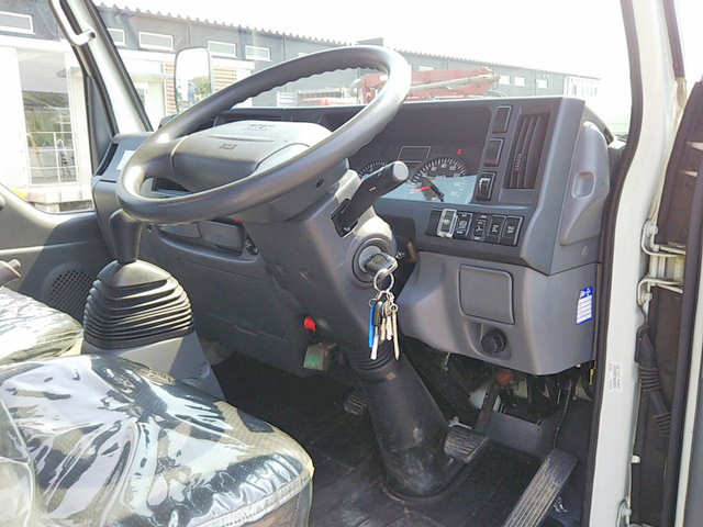 いすゞエルフクレーン3段小型（2t・3t）[写真34]