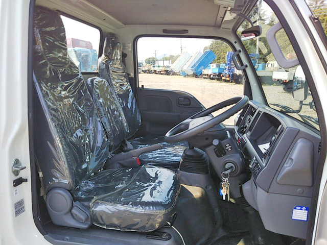 いすゞエルフクレーン3段小型（2t・3t）[写真36]