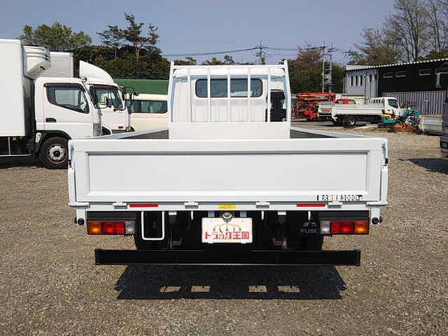 三菱ふそうキャンターダブルキャブ（Wキャブ）小型（2t・3t）[写真10]