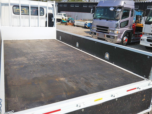 三菱ふそうキャンターダブルキャブ（Wキャブ）小型（2t・3t）[写真14]