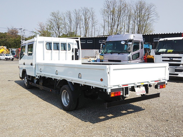 三菱ふそうキャンターダブルキャブ（Wキャブ）小型（2t・3t）[写真04]