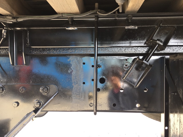 三菱ふそうスーパーグレートスクラップ運搬車大型（10t）[写真13]