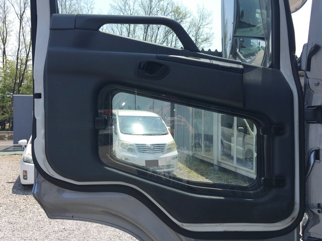 三菱ふそうスーパーグレートスクラップ運搬車大型（10t）[写真21]