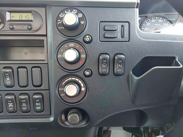 三菱ふそうファイターユニック4段増トン（6t・8t）[写真38]