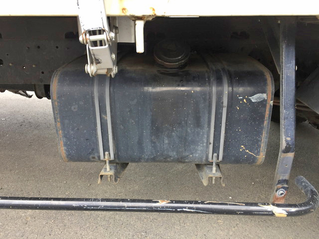 日野レンジャー平ボディ中型（4t）[写真15]