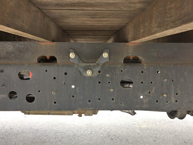 日野レンジャー平ボディ中型（4t）[写真16]