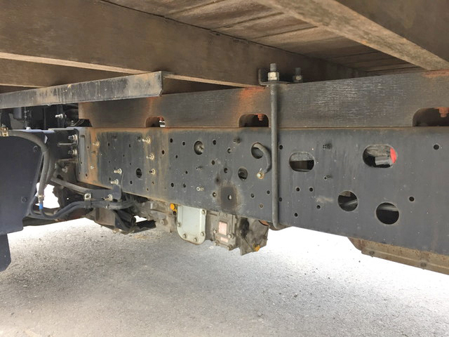 日野レンジャー平ボディ中型（4t）[写真17]