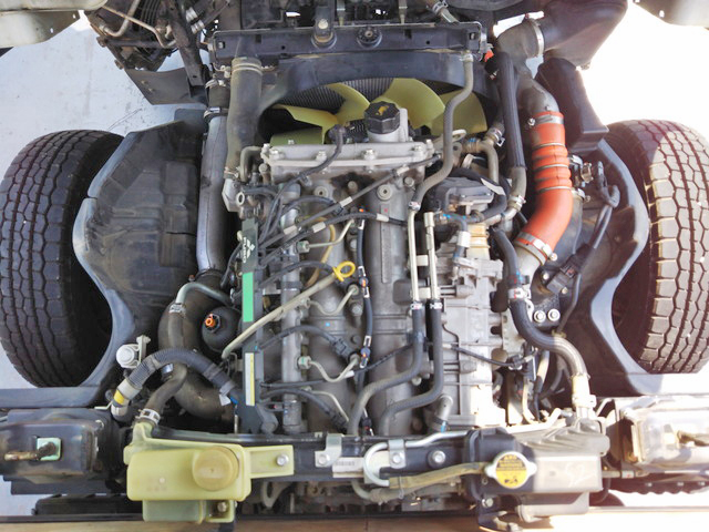 三菱ふそうキャンター平ボディ小型（2t・3t）[写真23]