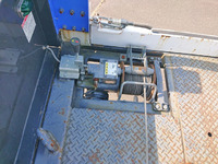 いすゞエルフセーフティローダー小型（2t・3t）[写真12]