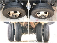 三菱ふそうキャンタークレーン3段小型（2t・3t）[写真22]