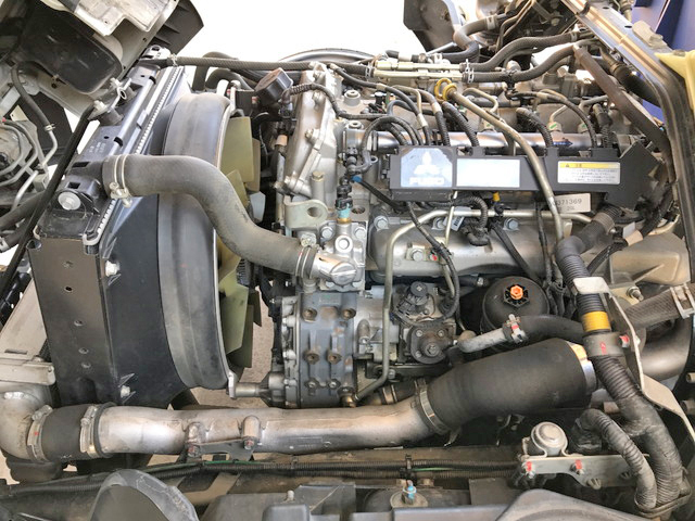 三菱ふそうキャンタークレーン3段小型（2t・3t）[写真24]