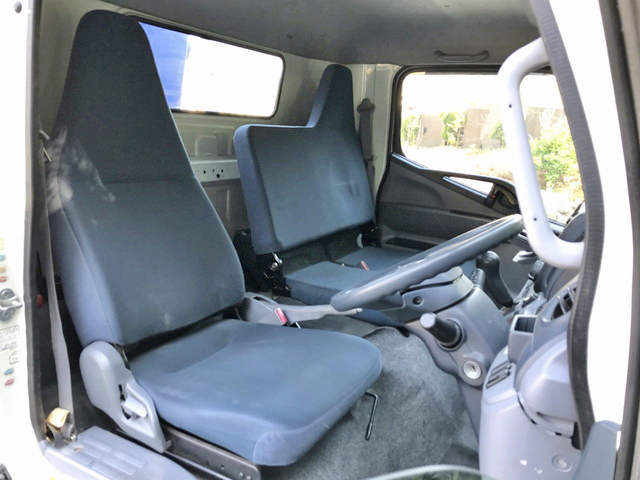 三菱ふそうキャンタークレーン3段小型（2t・3t）[写真29]