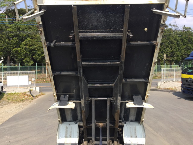 いすゞエルフダンプ小型（2t・3t）[写真11]