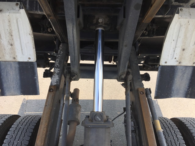 いすゞエルフダンプ小型（2t・3t）[写真12]