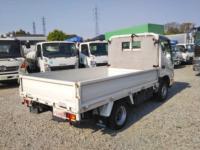 トヨタダイナ平ボディ小型（2t・3t）[写真02]