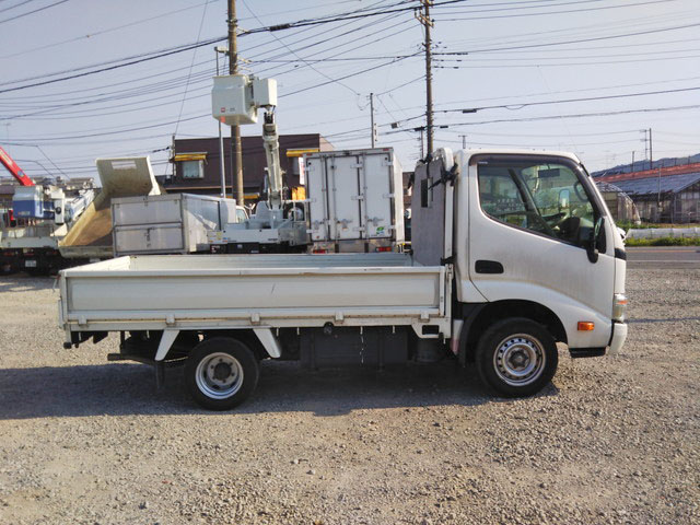 トヨタダイナ平ボディ小型（2t・3t）[写真06]