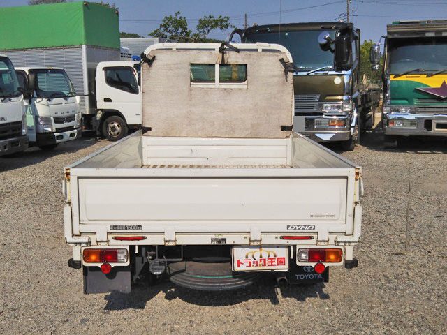 トヨタダイナ平ボディ小型（2t・3t）[写真08]