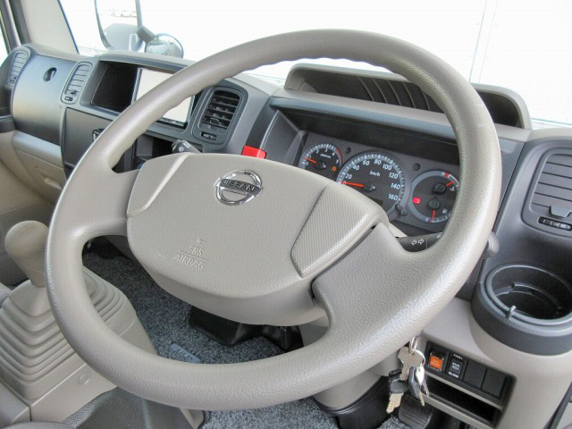 日産アトラスアルミバン小型（2t・3t）[写真33]