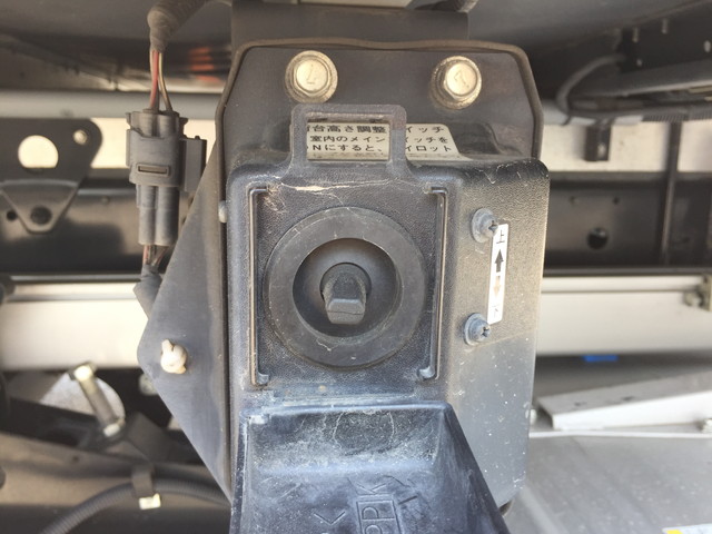 日野レンジャーアルミウイング中型（4t）[写真12]