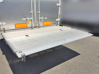 日野レンジャーアルミウイング中型（4t）[写真14]