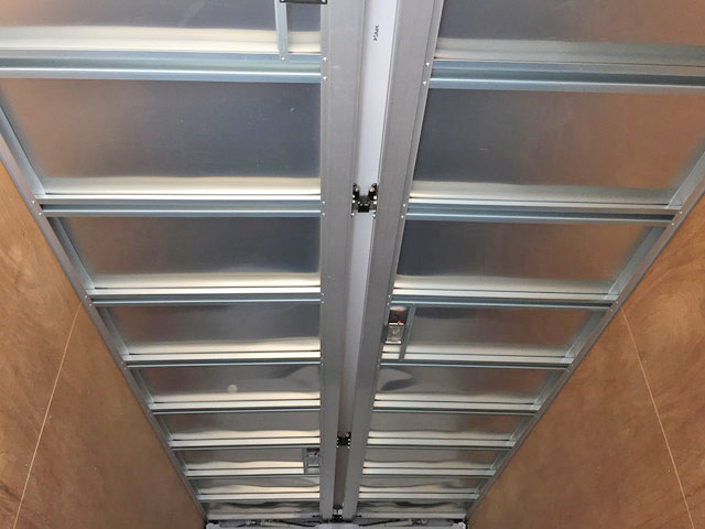 日野レンジャーアルミウイング中型（4t）[写真09]