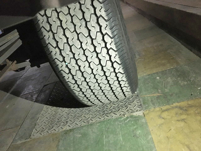 トヨタトヨエース平ボディ小型（2t・3t）[写真08]