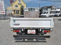 三菱ふそうキャンター平ボディ小型（2t・3t）[写真11]