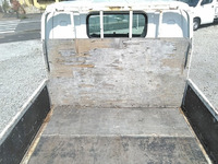 三菱ふそうキャンター平ボディ小型（2t・3t）[写真14]