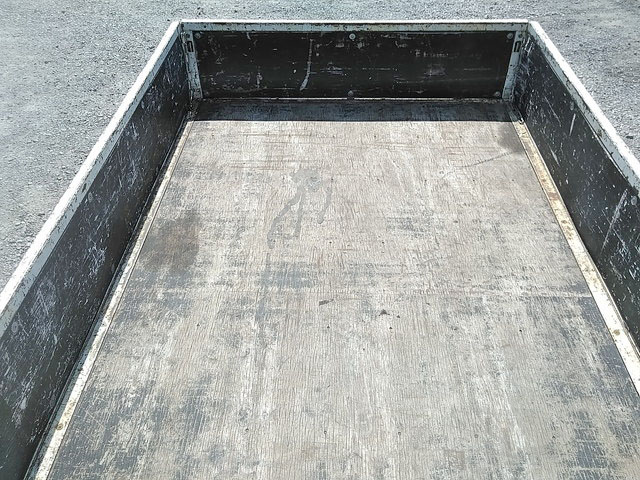 三菱ふそうキャンター平ボディ小型（2t・3t）[写真15]