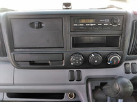 三菱ふそうキャンター平ボディ小型（2t・3t）[写真35]