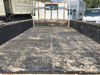 三菱ふそうキャンター平ボディ小型（2t・3t）[写真12]