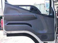 三菱ふそうキャンター平ボディ小型（2t・3t）[写真29]