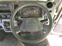 三菱ふそうキャンター平ボディ小型（2t・3t）[写真37]