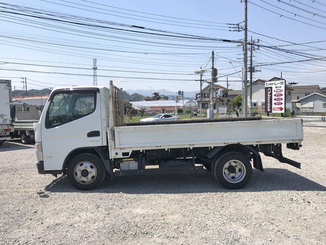 三菱ふそうキャンター平ボディ小型（2t・3t）[写真05]