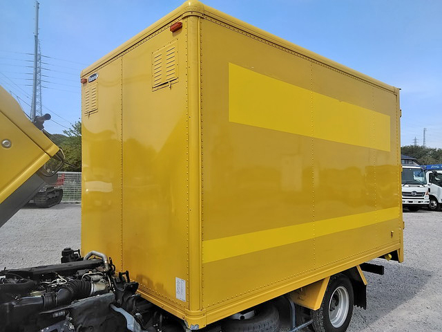 いすゞエルフパネルバン小型（2t・3t）[写真17]