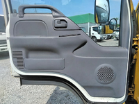 いすゞエルフパネルバン小型（2t・3t）[写真27]