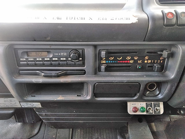 いすゞエルフパネルバン小型（2t・3t）[写真37]