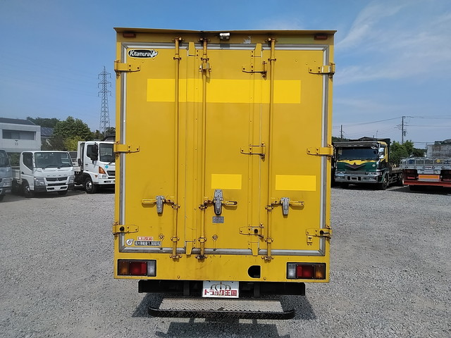 いすゞエルフパネルバン小型（2t・3t）[写真09]