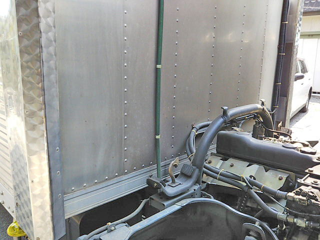 三菱ふそうキャンター冷凍車（冷蔵車）小型（2t・3t）[写真14]