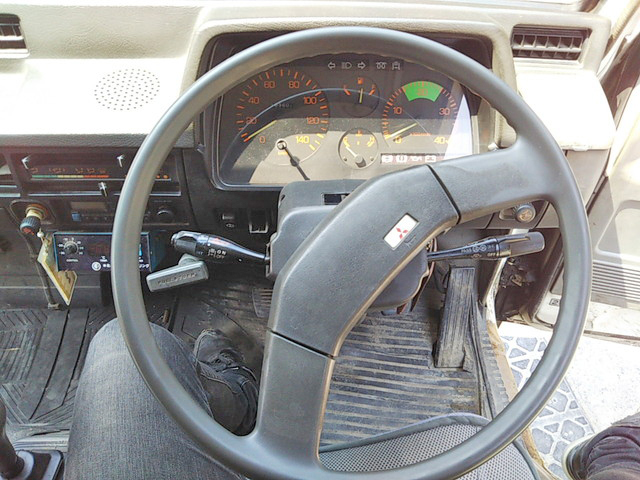 三菱ふそうキャンター冷凍車（冷蔵車）小型（2t・3t）[写真26]