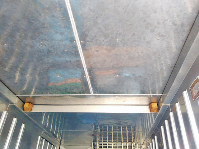 三菱ふそうキャンター冷凍車（冷蔵車）小型（2t・3t）[写真08]