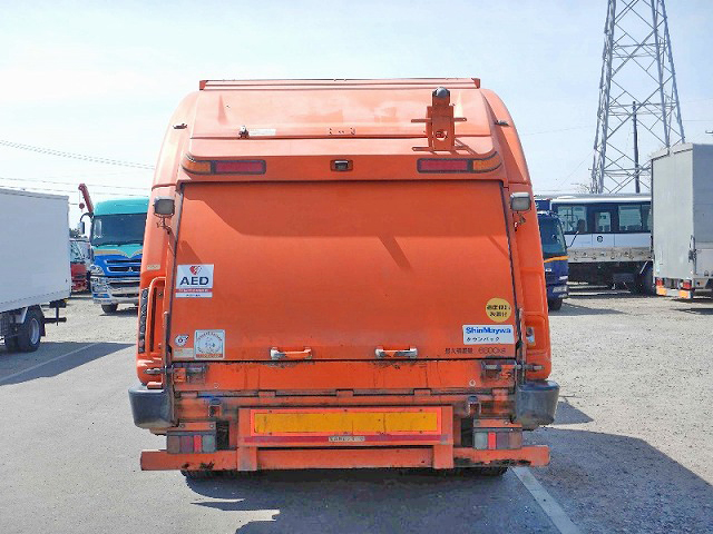 UDトラックスコンドルパッカー車（塵芥車）増トン（6t・8t）[写真06]