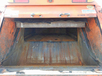 UDトラックスコンドルパッカー車（塵芥車）増トン（6t・8t）[写真08]