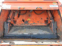 UDトラックスコンドルパッカー車（塵芥車）増トン（6t・8t）[写真09]