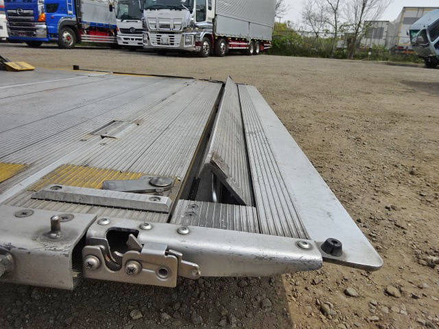 日野レンジャー冷凍車（冷蔵車）中型（4t）[写真15]