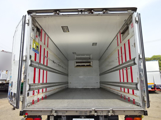 日野レンジャー冷凍車（冷蔵車）中型（4t）[写真09]